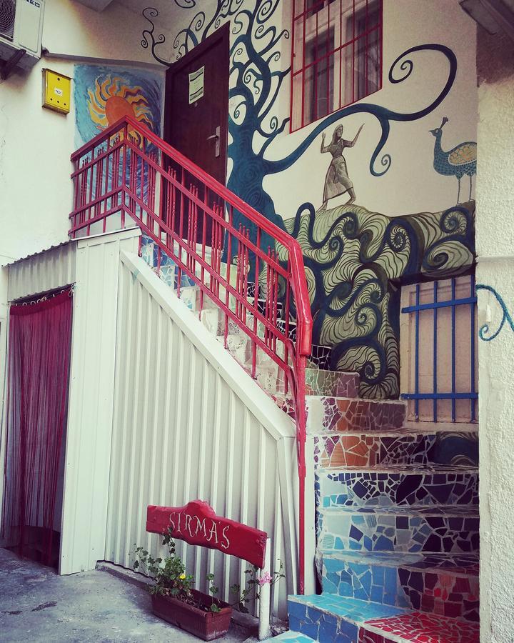 Sirma'S Unique Artsy Modern Quiet 1-Bdrm In The Heart Of Skopje Apartment Exterior photo